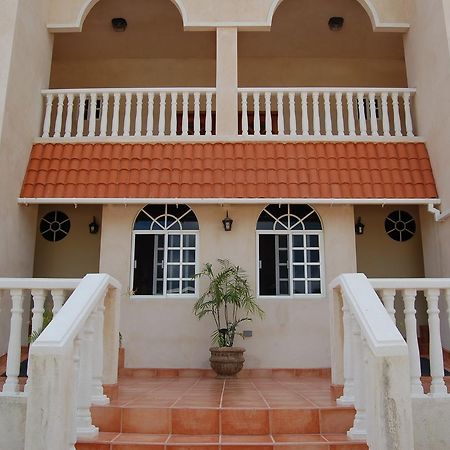 Serenity Sands Bed & Breakfast Corozal Bagian luar foto